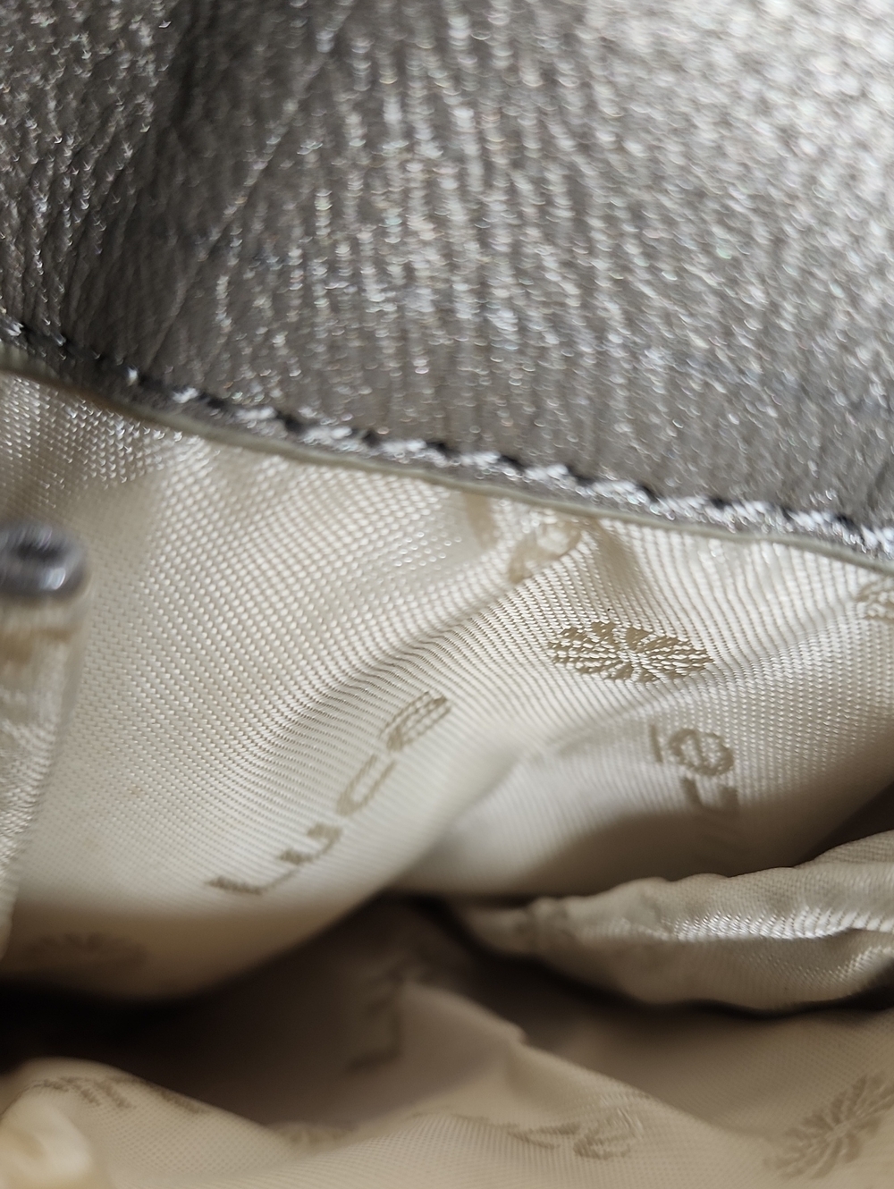 LUCE Sleek Pebbled Leather Shoulder Hobo Bag in Light Gray Minimalist Quality! - Picture 6 of 11
